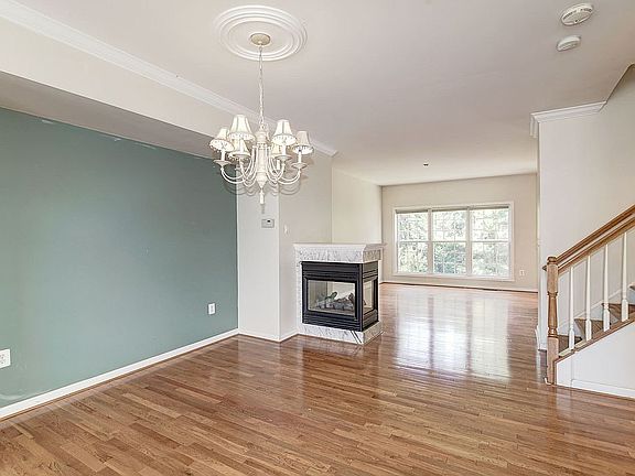 3rd image of 13637 Cedar Run Ln