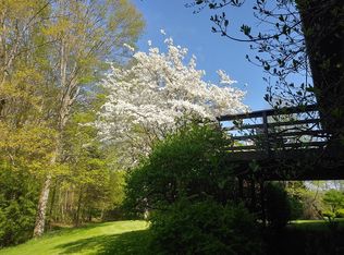 10225 Whippoorwill Rd, Newton Falls, OH 44444