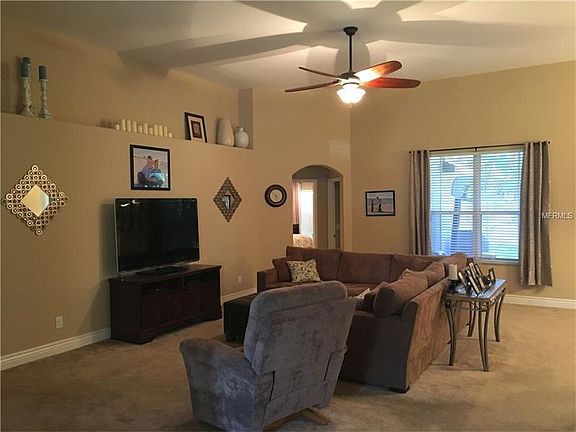 5th image of 27202 Fordham Dr