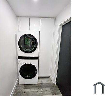 2nd image of 511 SW 15th St #C