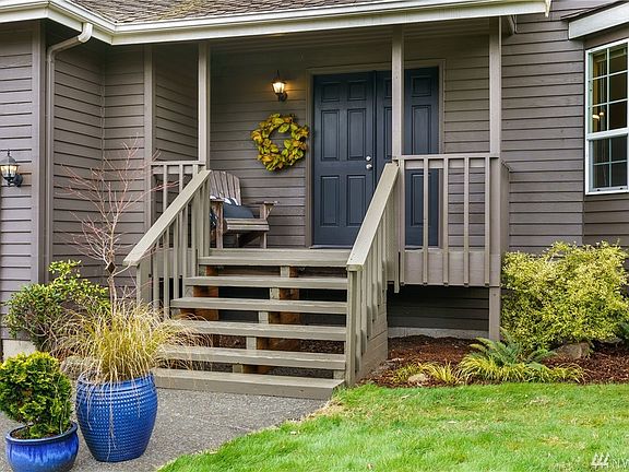 2nd image of 20705 NE 43rd St