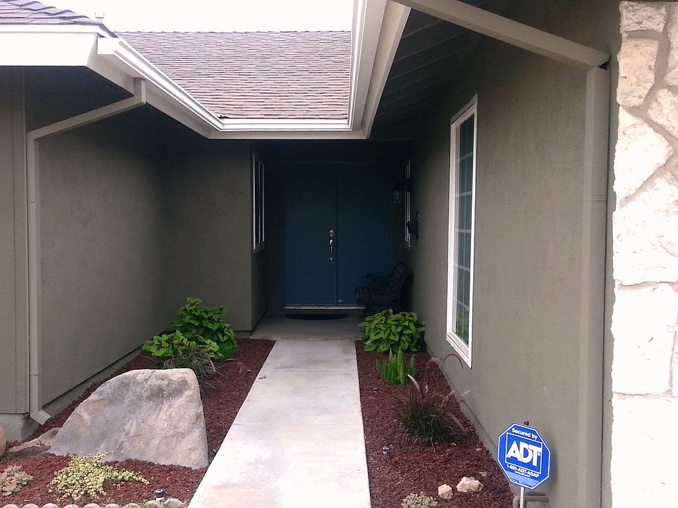 2nd image of 739 S Hilda St