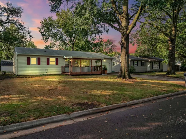 5631 SW 15th St, Topeka, KS 66604
