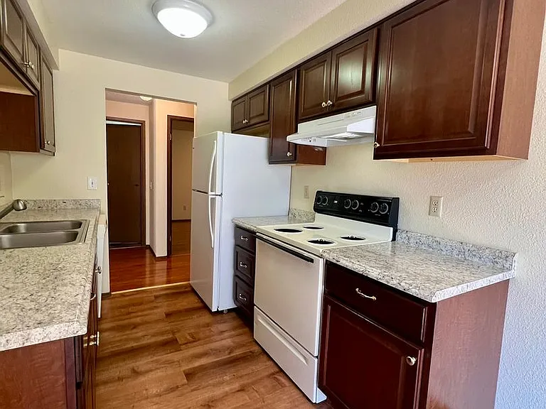 9306B White Top Ave NE — Photo 7