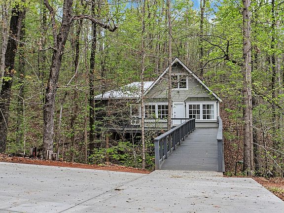 2nd image of 110 Pine Ridge Dr