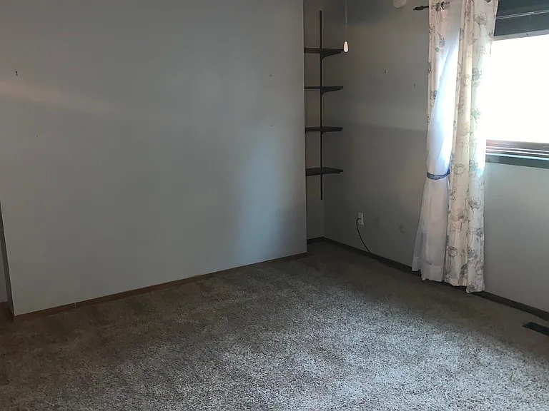 3008 E Klondike Trl — Photo 8