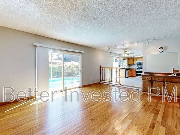 5th image of 848 Sprucewood Ct