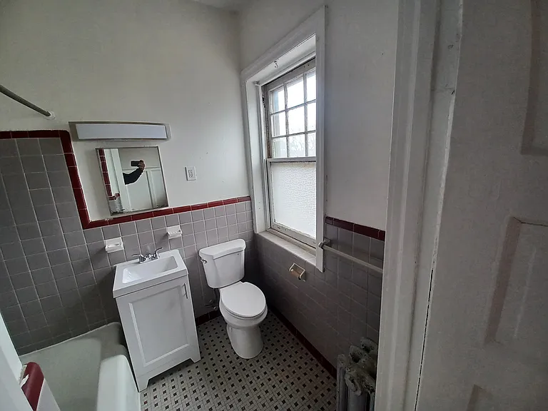 School House Ln — Photo 26