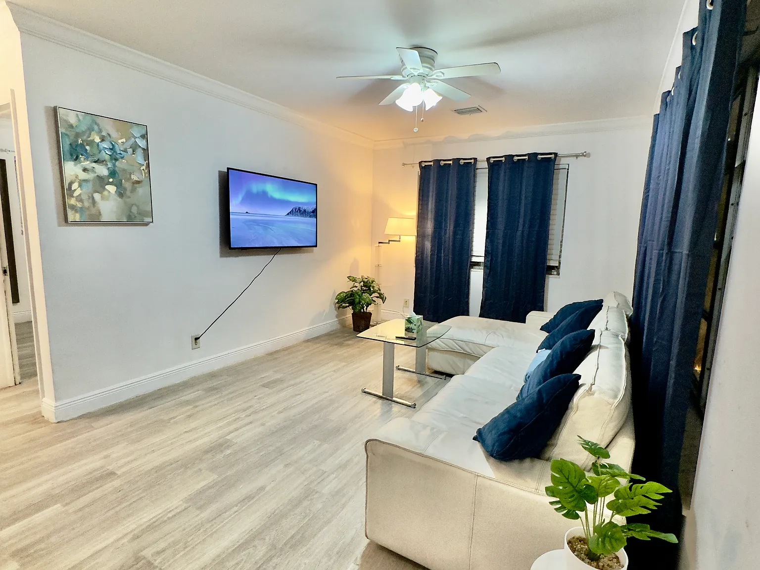 1 bed, 870 sqft, $2,600 — Photo 4
