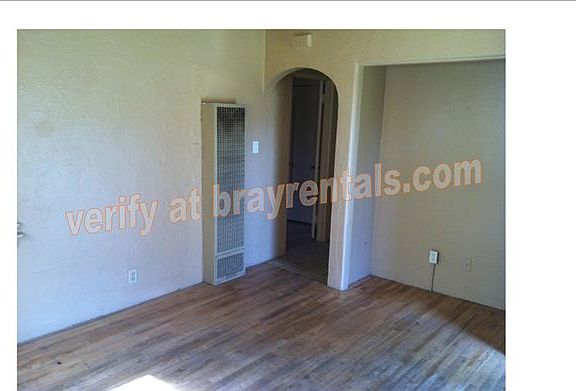 923 N 12th #5 living area watermarked