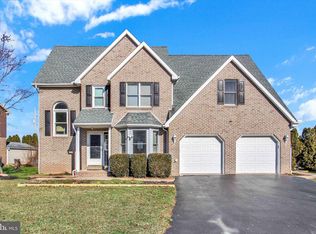 2775 Admire Springs Dr, Dover, PA 17315