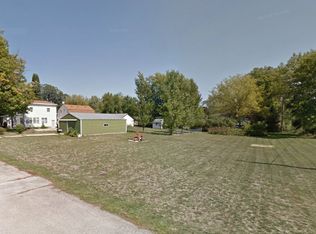 207 N 3rd St, Kirkland, IL 60146