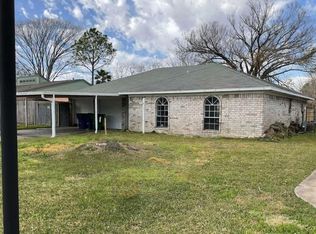 117 Bastrop St, Angleton, TX 77515