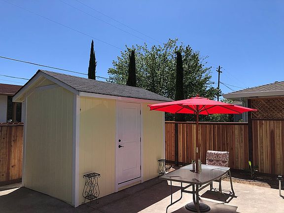 Pool shed