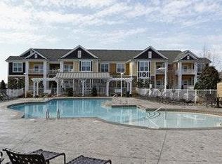 109 Robin Aubrey Ln APT 305, Mooresville, NC 28117