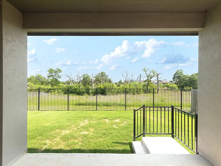 124 Rosebush Dr — Photo 28