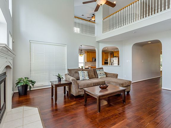 5th image of 19511 Desert Ivy Dr