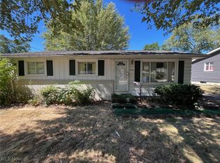 1314 Bel Air Dr NW, North Canton, OH