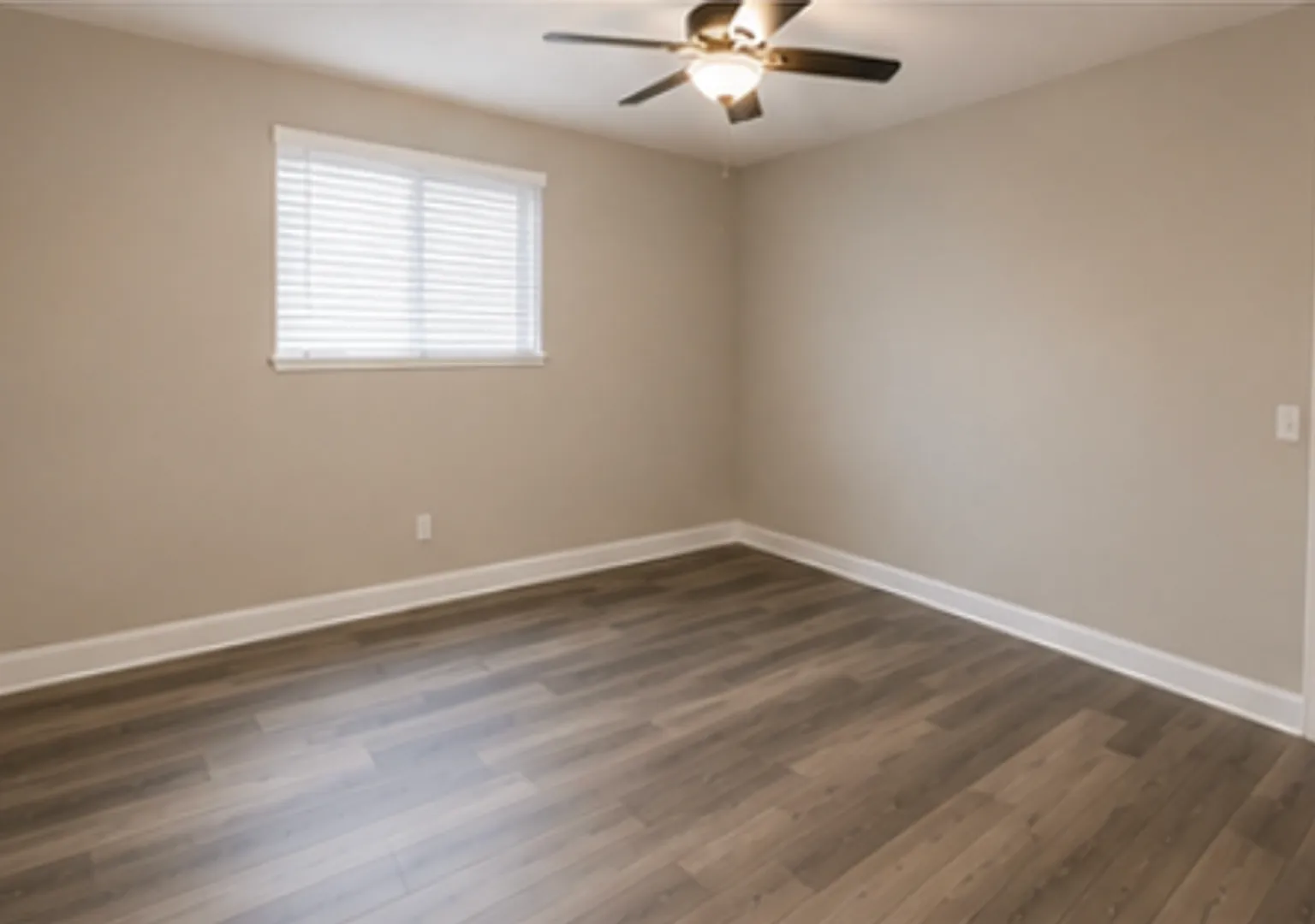 1115 Maxwell Street — Photo 4