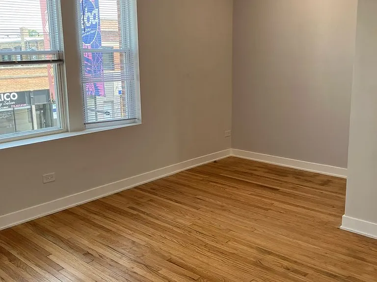 4001 Montrose — Photo 13