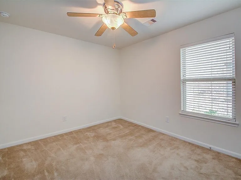 22618 Auburn Valley Ln — Photo 12