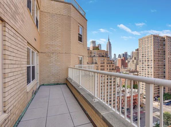 305 East 24th Street image 6 of 8