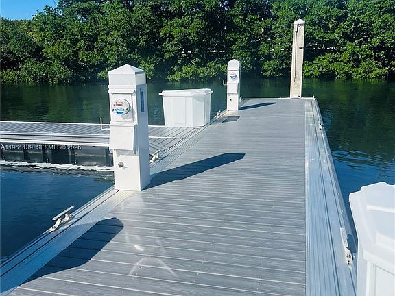 2nd image of 3575 Mystic Pointe Dr #45