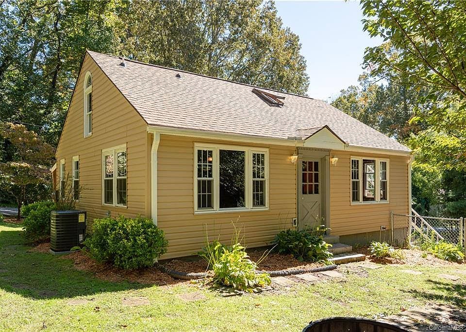 1st image of 810 Carolina Ave