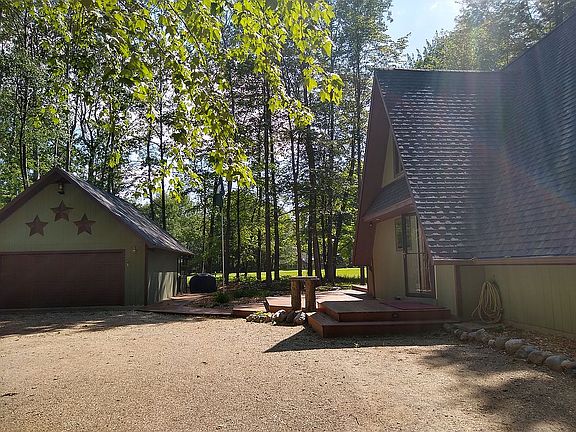 2nd image of 9541 Sunset Dr