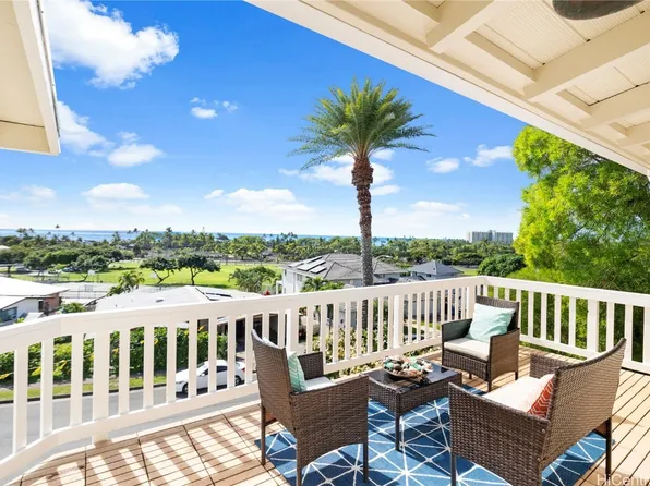 4826 Analii St, Honolulu, HI 96821