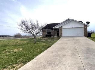 17 Sharon Acres Dr, Nancy, KY 42544