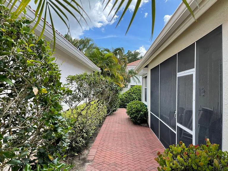 5950 Almaden Dr — Photo 39