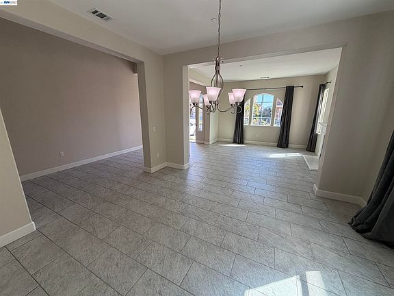 4th image of 1695 N Terracina Dr