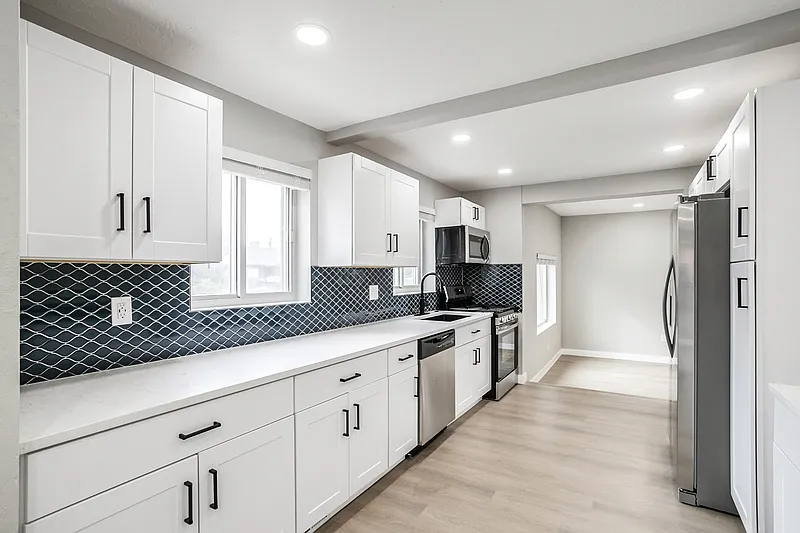 3 bed, 2.0 bath, 1506 sqft, $2,895 — Photo 3