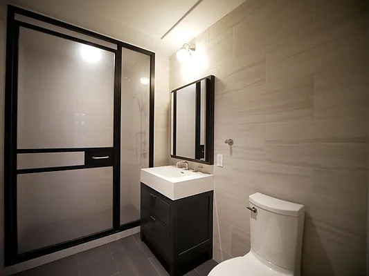 Rented by Extell Marketing Group LLC | media 20