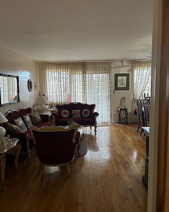 1st image of 74-29 Calamus Cir #20