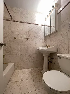 Rented by Bond New York | media 8