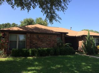1909 Vera Cruz Dr, Carrollton, TX 75010