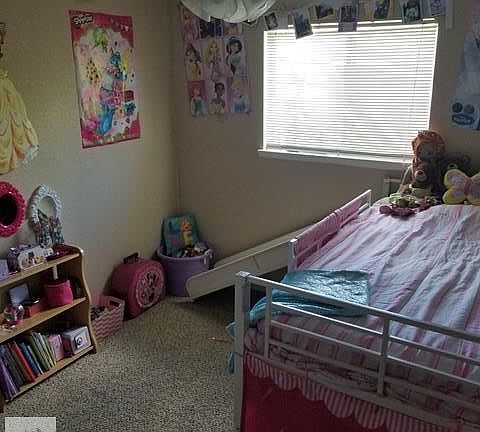 5th image of 990 Blue Bonnet Dr