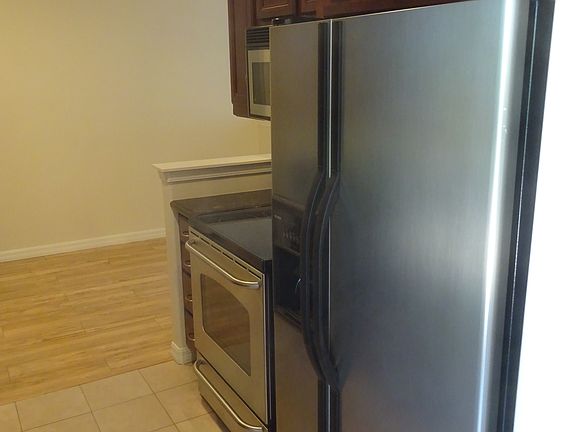 5th image of 4570 54th St Unit 225