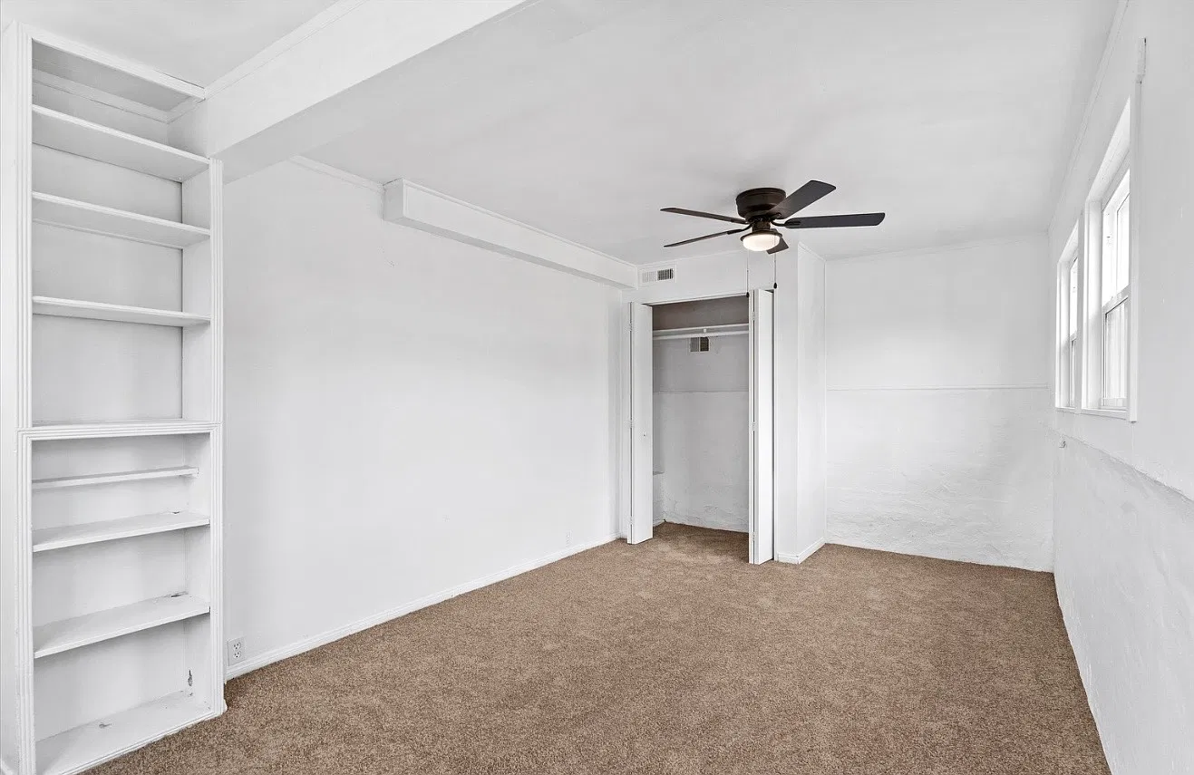 4 bed, 2200 sqft, $3,950 — Photo 3
