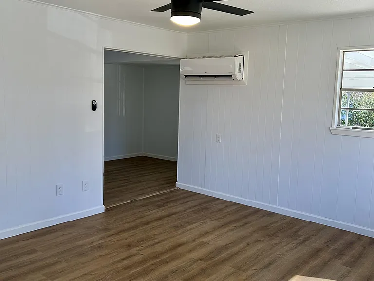 125 Murdock St — Photo 8