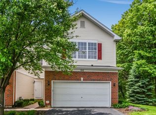 1910 W Cobblestone Rd, Romeoville, IL 60446