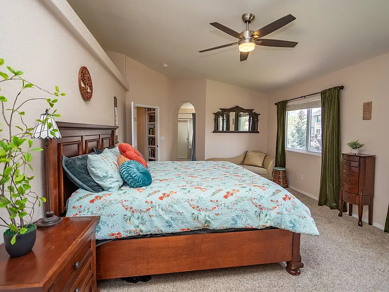 5712 Stable Ct — Photo 23