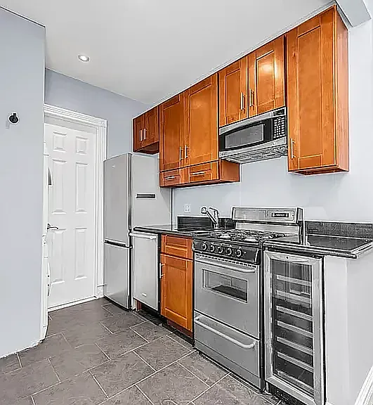 52 Barrow St #4-A — Photo 4