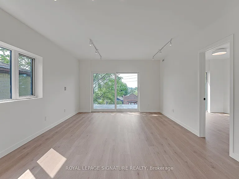 1254 Davenport Rd #4 — Photo 12