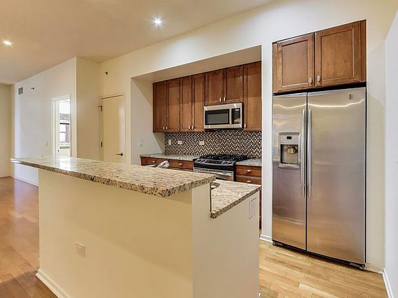 5th image of 310 S Michigan Ave Unit 1907