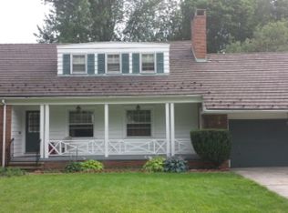 1310 Forest Hills Blvd, Cleveland Heights, OH