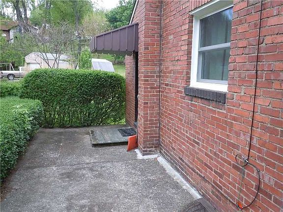3rd image of 3864 Delco Rd
