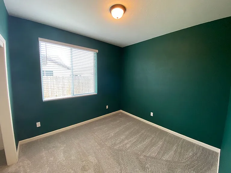 3212 N Noyes Ct — Photo 9